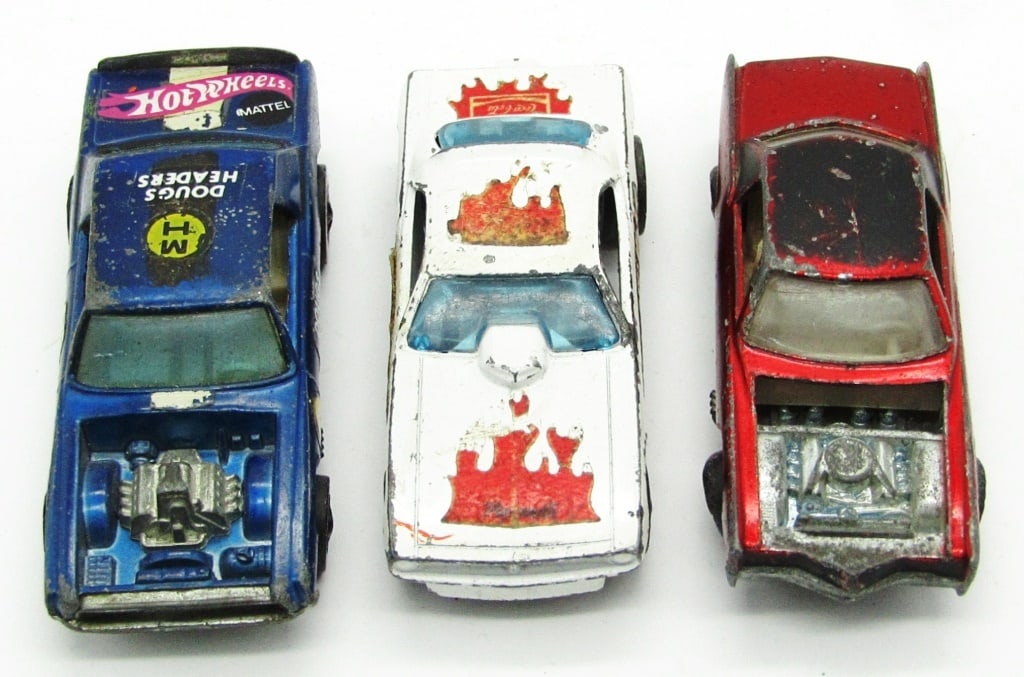 (3) Vintage 1960's Hot Wheels Redline Cars: 1969 Plymouth, 1969 TNT-Bird, 1968 Custom Eldorado; Used Conditions.