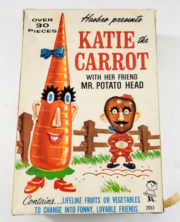 HASBRO MR. POTATO HEAD KATIE THE CARROT: 1960'S HASBRO MR. POTATO HEAD KATIE THE CARROT TOY PLAY SET - IN ORIGINAL BOX