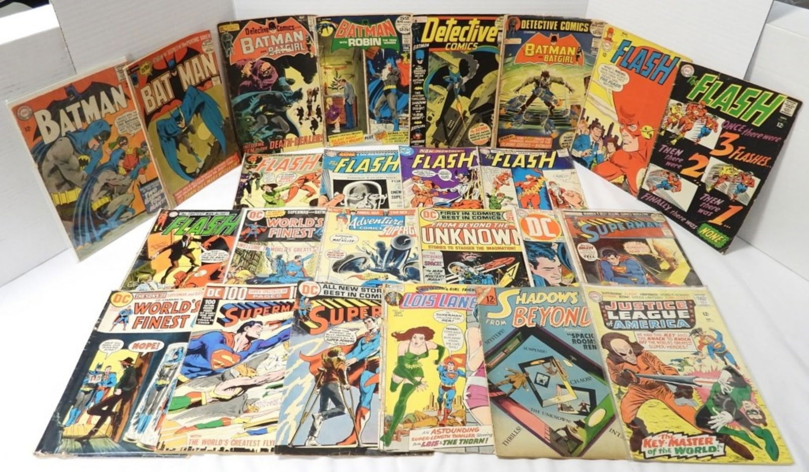 (25) COMICS- DC (1 of 4)