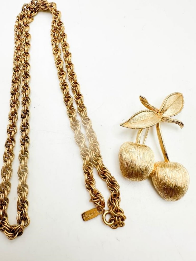 SARAH AND MONET: SARAH COVENTRY APPLE BROOCH AND MONET BRAID CHAIN NECKLACE