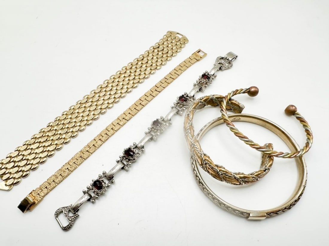 BRACELETS ASSORTMENT!!! (1 of 2)