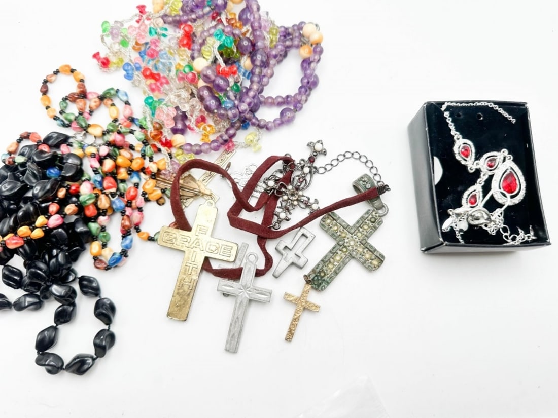 COLOR ASSORTMENT (1 of 2)