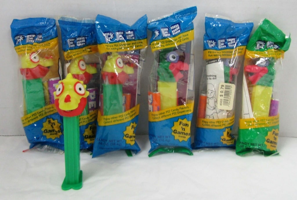 LOT OF 7 DINO PEZ FROM THE 1990'S: MOST UNOPENED