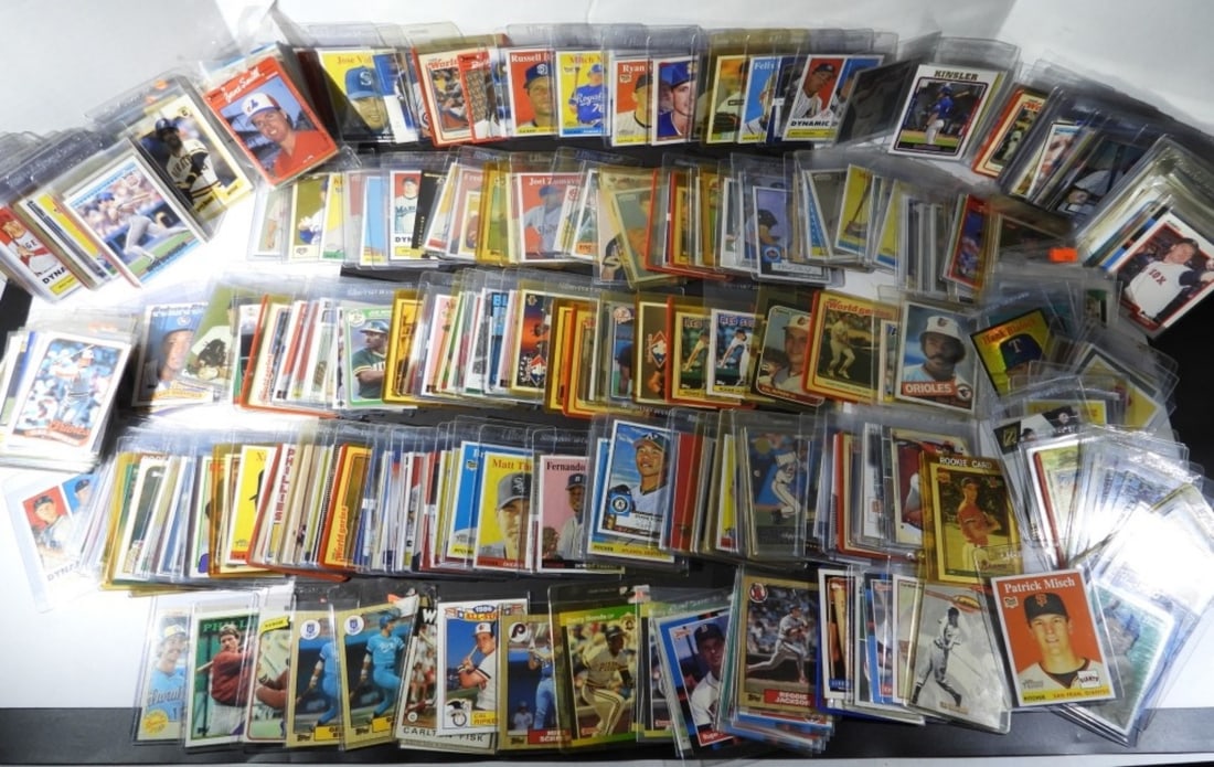 OVER 450 BASEBALL STAR & ROOKIE CARDS (1 of 7)