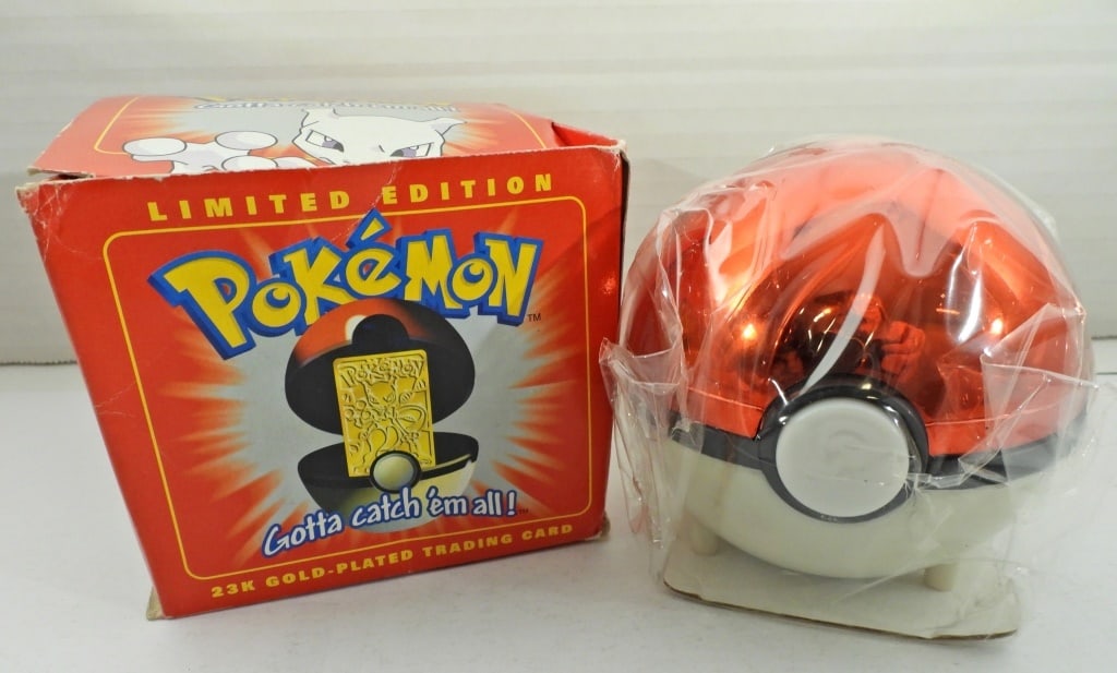 Pokemon 1999 23k Gold Plated Trading Card: Burger King Promo - MEWTWO (In Original Box / Pokeball) - Box shows wear)