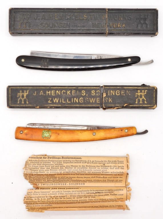 (2) ANTIQUE STRAIGHT RAZORS IN BOXES (1 of 2)