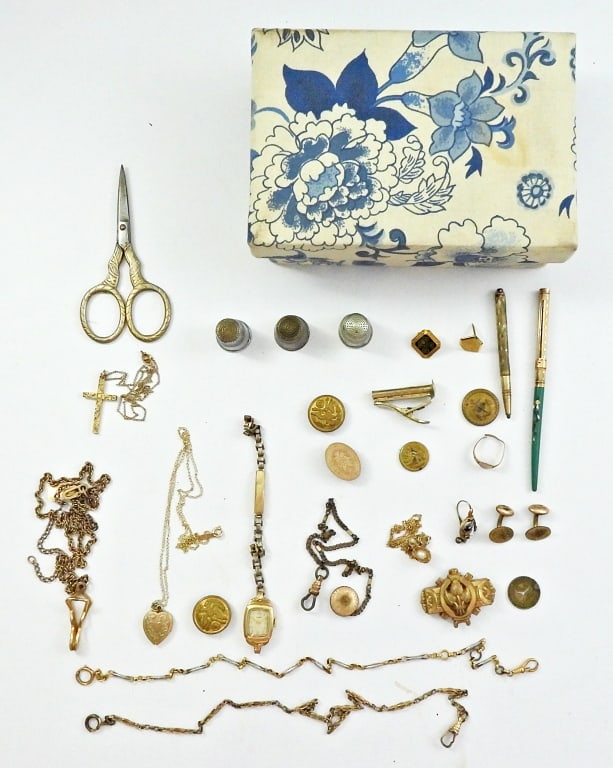 GRANDMA & GRANDPA JEWELRY BOX LOT (1 of 4)