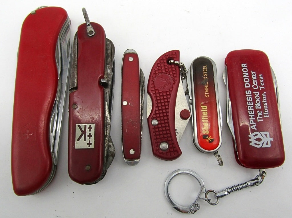 (6) Red Vintage Pocket Knives (1 of 2)