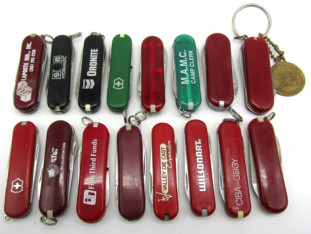 (16) Vintage Keychain Multi-Tool/Knives (1 of 2)