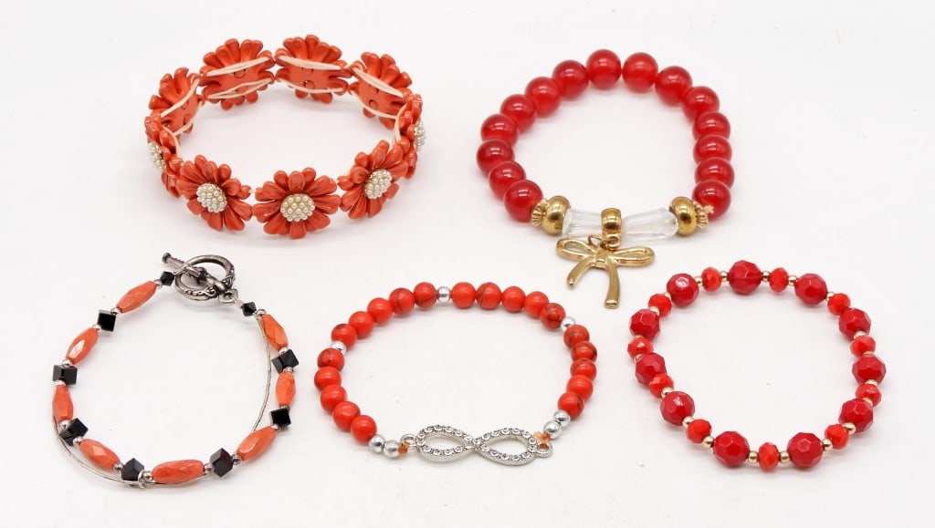 (5) SUMMER FUN BRACELET LOT (1 of 2)