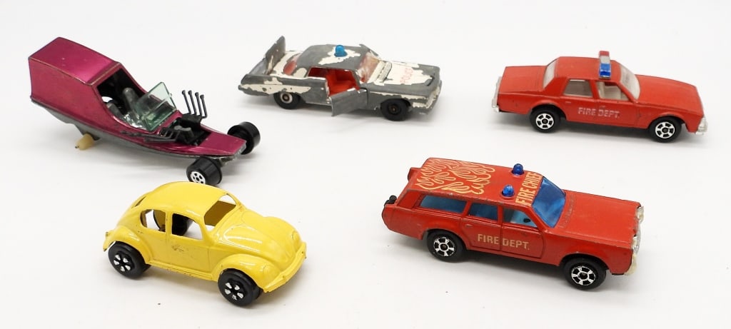 (5) VINTAGE TOY CARS JOHNNY LIGHTNING (1 of 6)