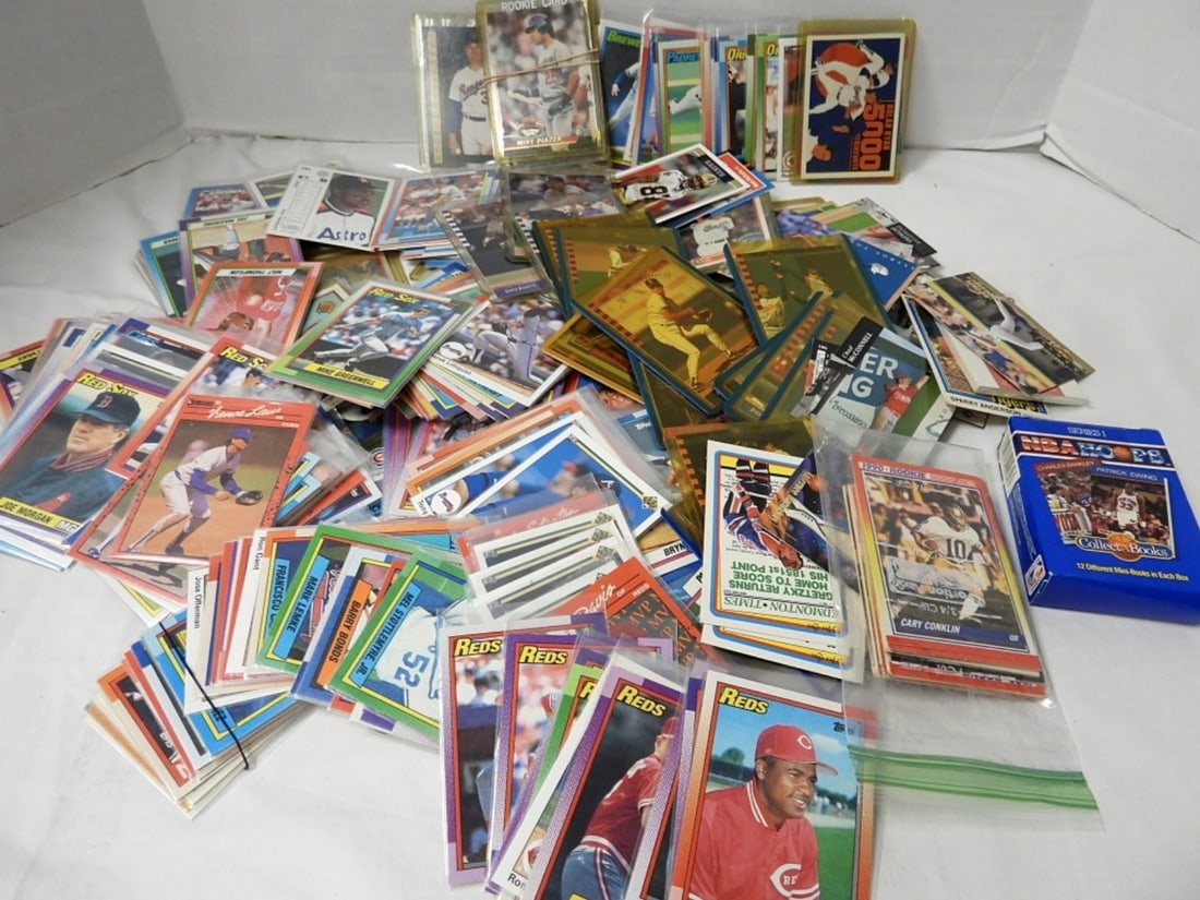 OVER 300 BASEBALL CARDS w/STARS (1 of 4)