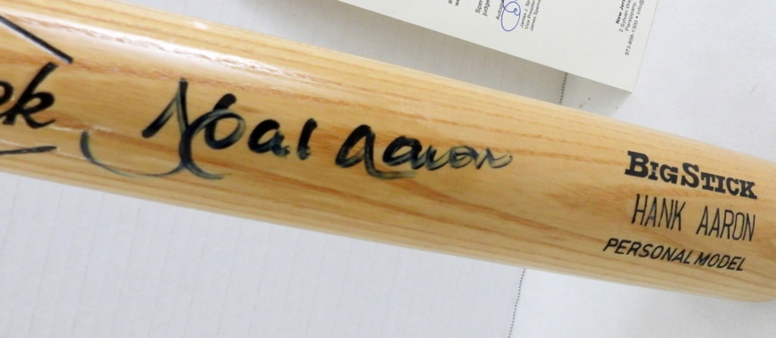 HANK AARON SIGNED BASEBALL BAT JSA (1 of 4)