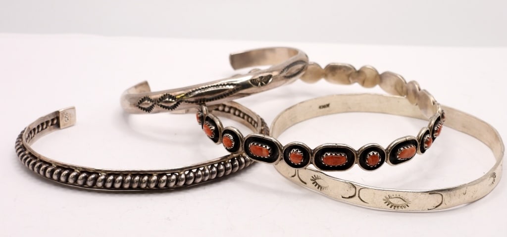 SOUTHWEST STERLING CUFF & BANGLE LOT: (2) BANGLES (1) CUFF 7 1/2" w/GAP (1) CUFF TRIBAL 6 1/4" w/GAP ( 40 DWT)