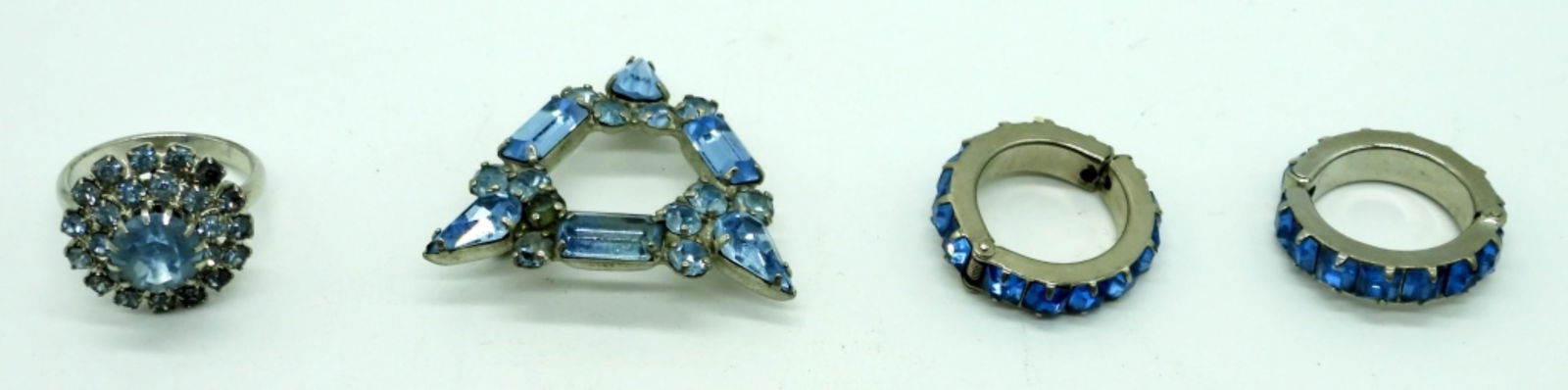 BLUE GLASS JEWELRY PIN / RING / EARRINGS: KRAMER PIN / CLIP-ON EARRINGS / ADJUSTABLE RING