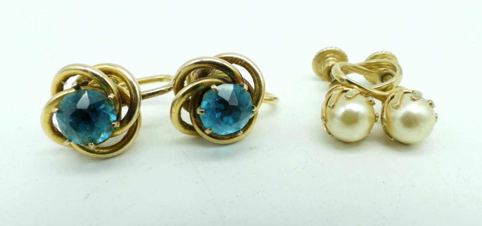(2) PAIRS GOLD TONE SCREW-BACK EARRINGS: ALL STUD STYLE. (1) BLUE RHINESTONE MARKED "B&N", (1) FAUX PEARL