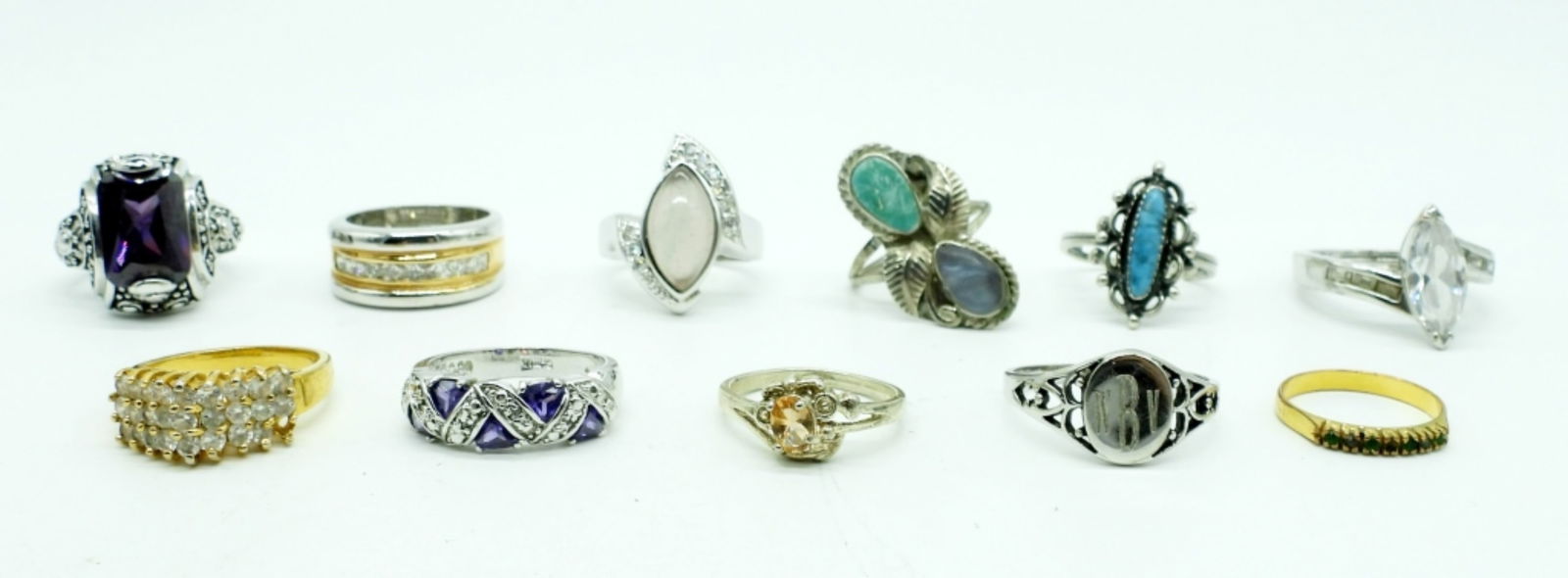 (11) VINTAGE GOLD & SILVER TONE RINGS (1 of 2)