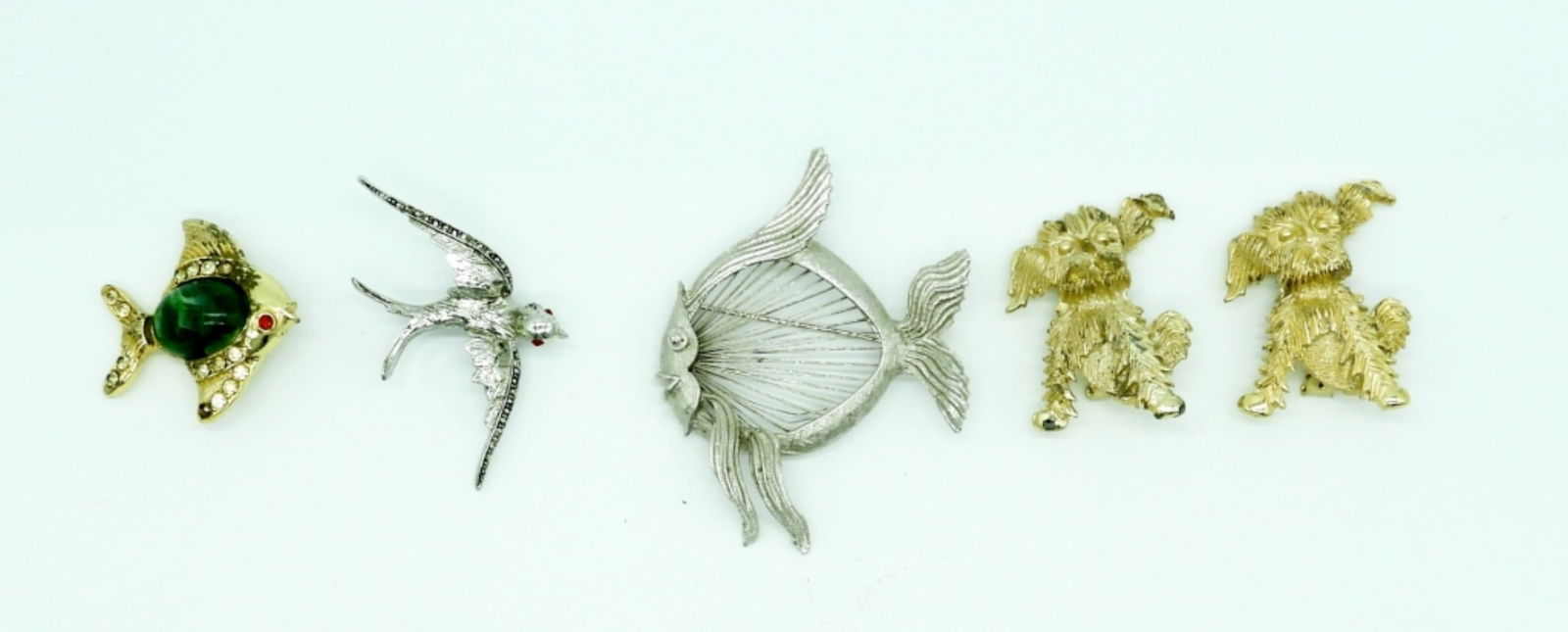 (5) VINTAGE GOLD & SILVER TONE BROOCHES (1 of 2)