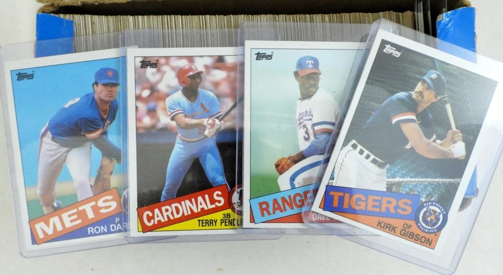1985 TOPPS BASEBALL CARDS - UNSEARCHED (1 of 3)