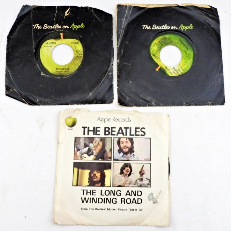 (3) BEATLES RECORDS 45 RPMs 1970s (1 of 2)
