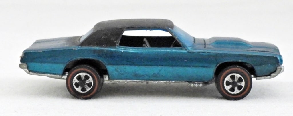 1967 HOT WHEELS CUSTOM T-BIRD REDLINE (1 of 3)