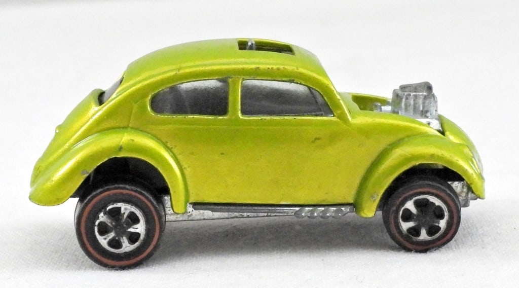 HOT WHEELS CUSTOM VOLKSWAGEN REDLINE: MATTEL HOT WHEELS 1967 CUSTOM VOLKSWAGEN BEETLE - BRIGHT GREEN - SUNROOF TOP WORKS
