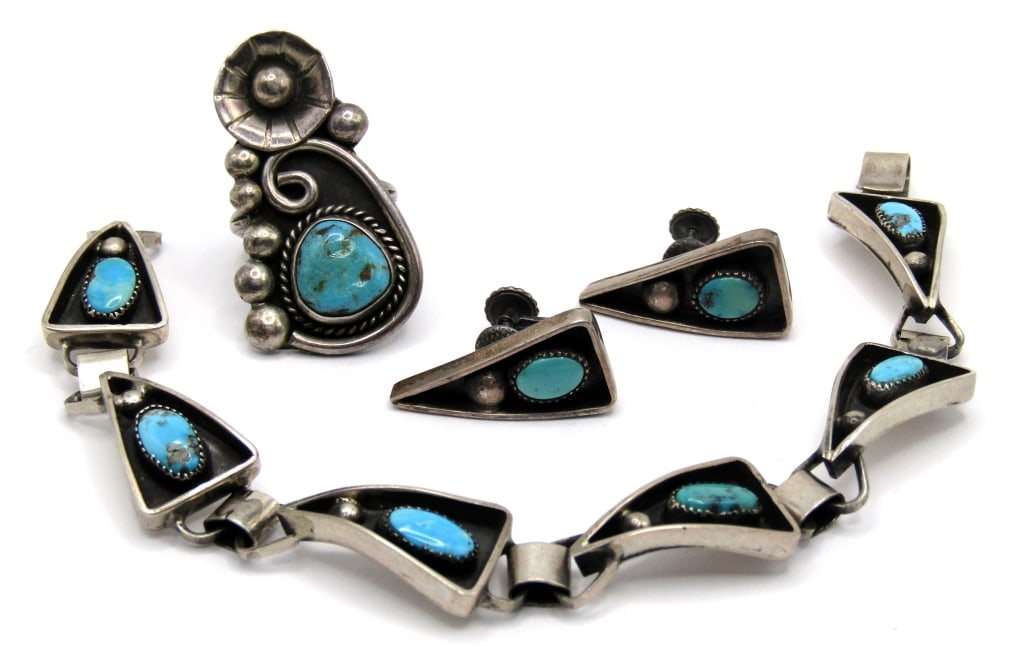 SOUTHWEST STERLING JEWELRY SET (1 of 2)