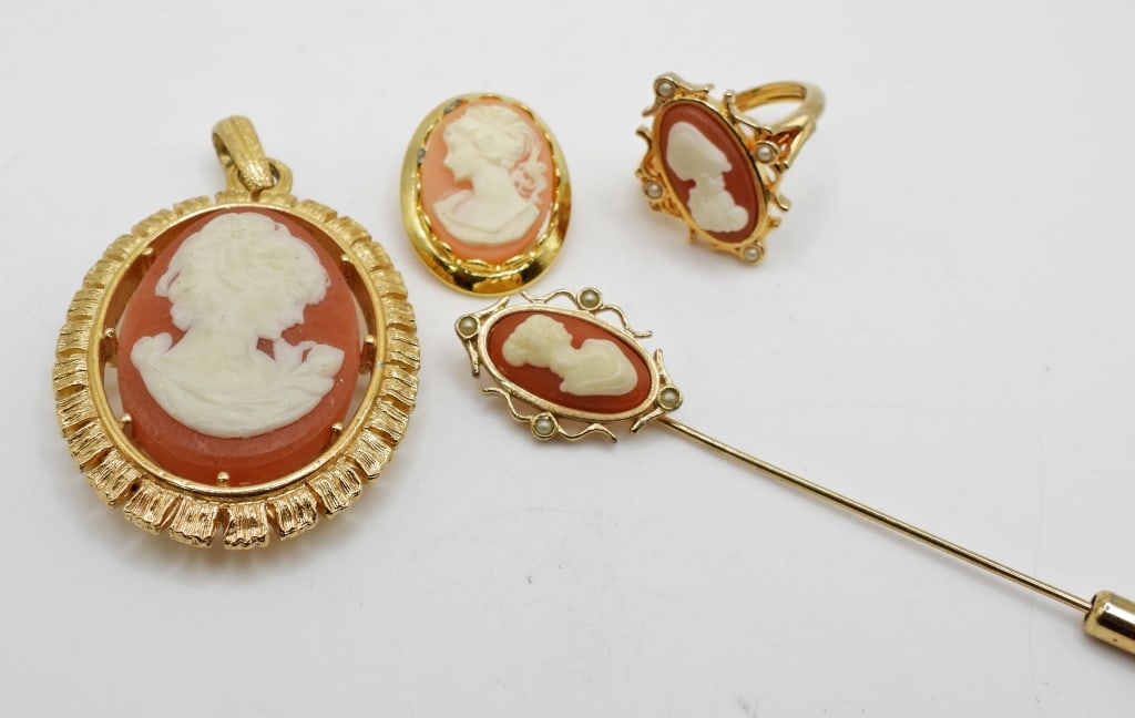 4pc CAMEO JEWELRY LOT - LARGE PENDANT (1 of 4)