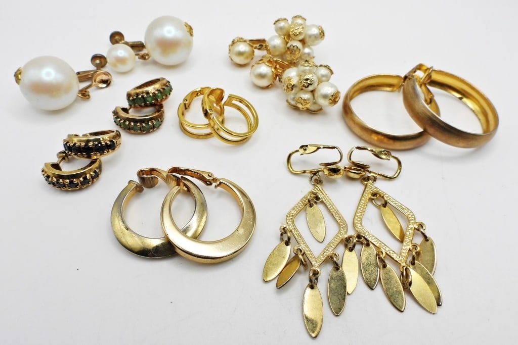 (6) Pairs Vintage Clip-on & (2) Pierced Earrings: (1) Marked Crown Trifari, (1) Faux Pearl Missing on Pair; Used.