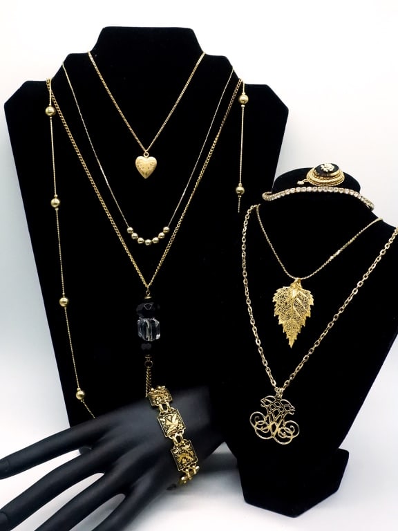 Gold Tone Fashion Jewelry Necklaces, Bracelets, &: Necklaces 19" 24", 25", & 16" clasp bracelet 7", stretch rhinestone bracelet 8". Very nice