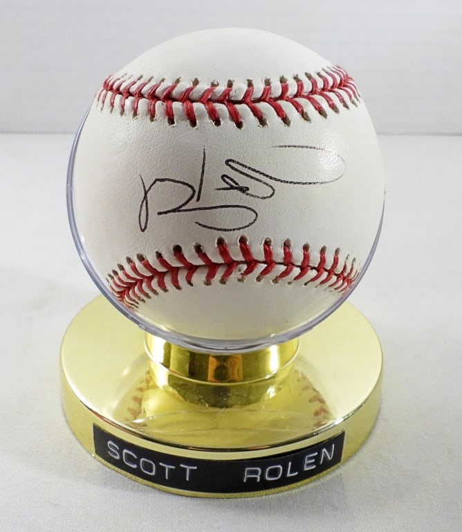 AUTOGRAPH SCOTT ROLEN BASEBALL (1 of 2)