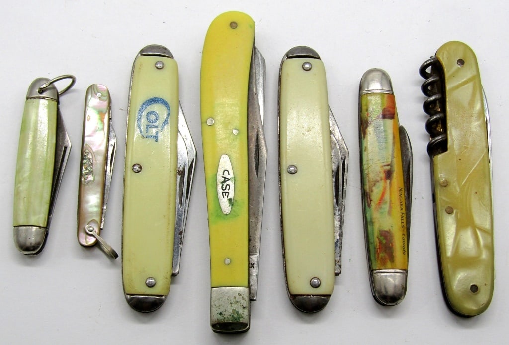 (7) Vintage Folding Pocket Knives (1 of 2)