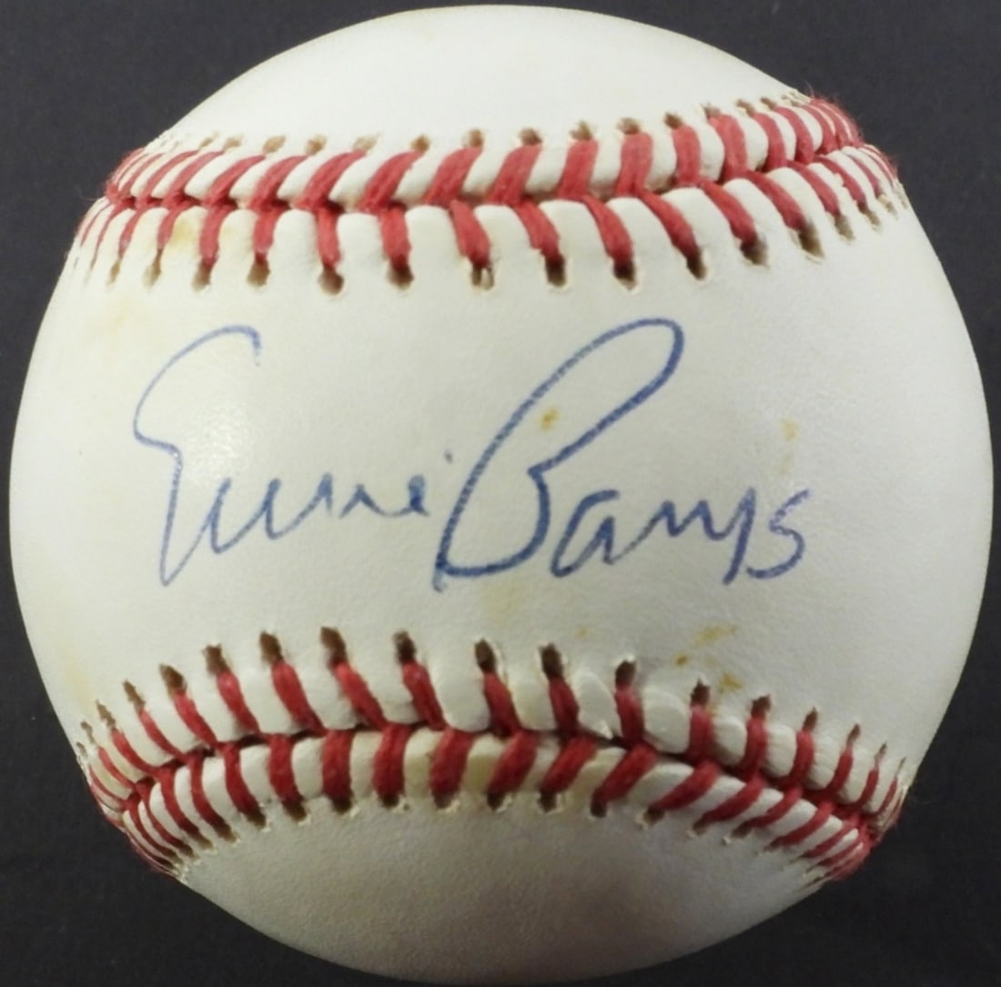 ERNIE BANKS AUTOGRAPH BASEBALL (1 of 2)