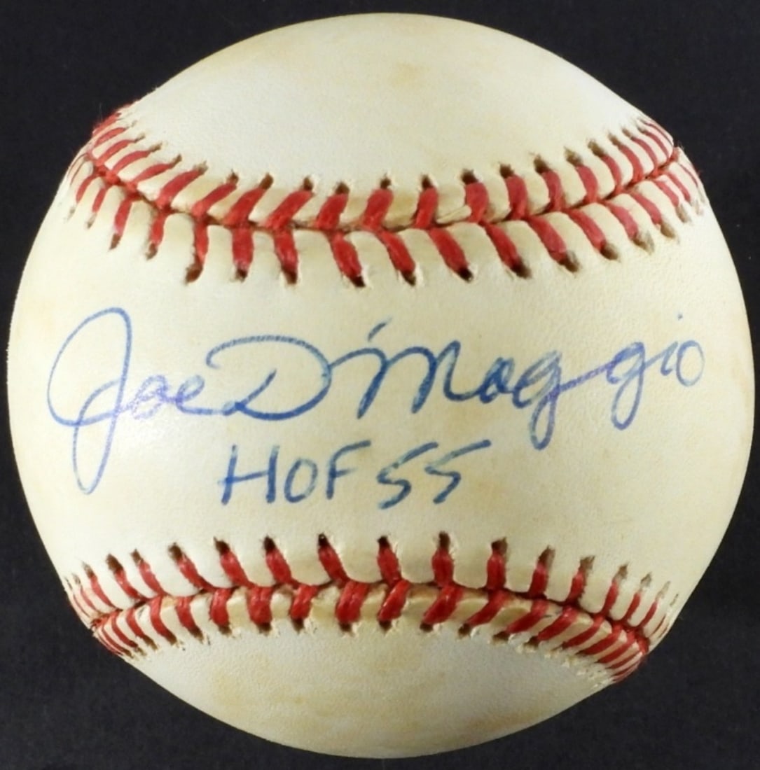 JOE DiMAGGIO AUTOGRAPHED BASEBALL (1 of 3)