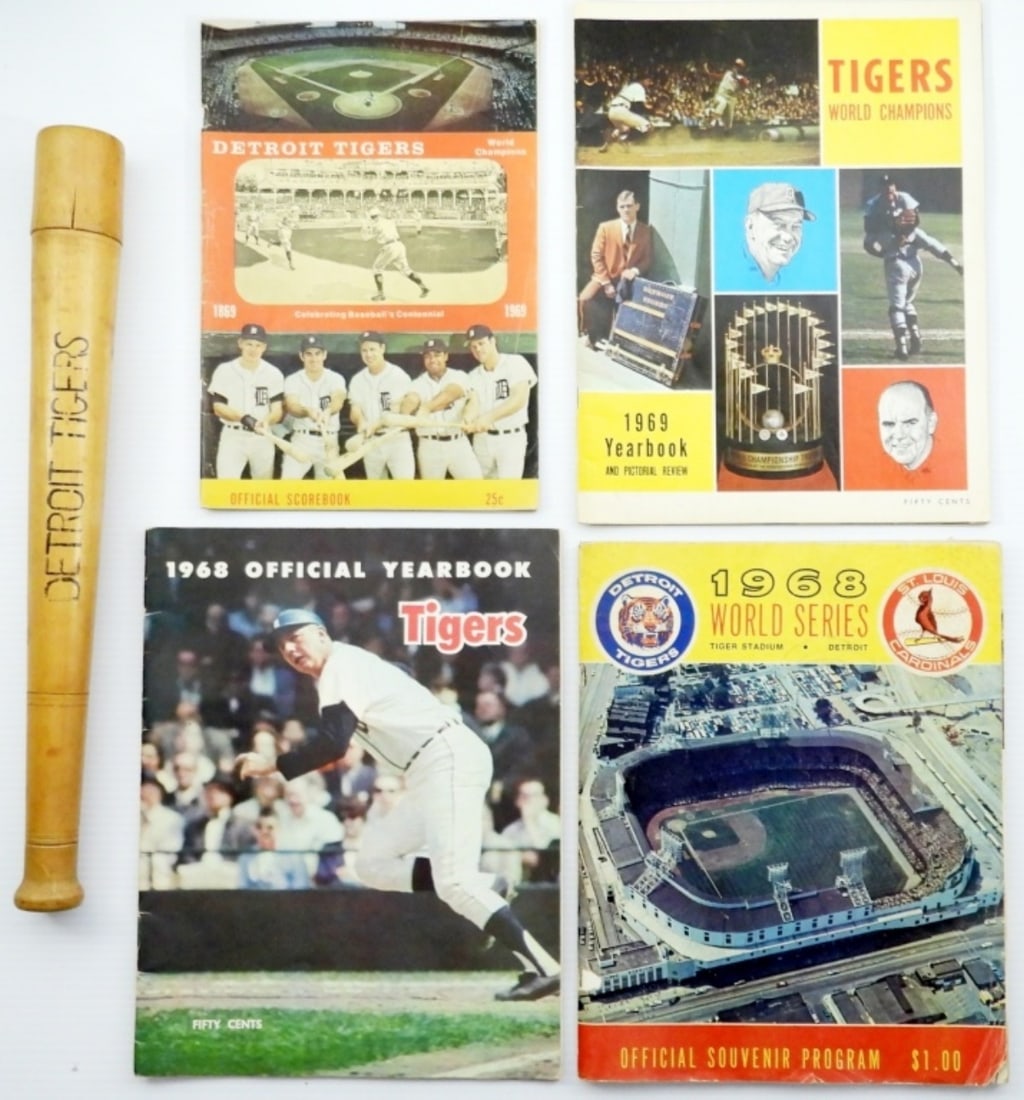 VINTAGE DETROIT TIGERS COLLECTORS LOT (1 of 2)