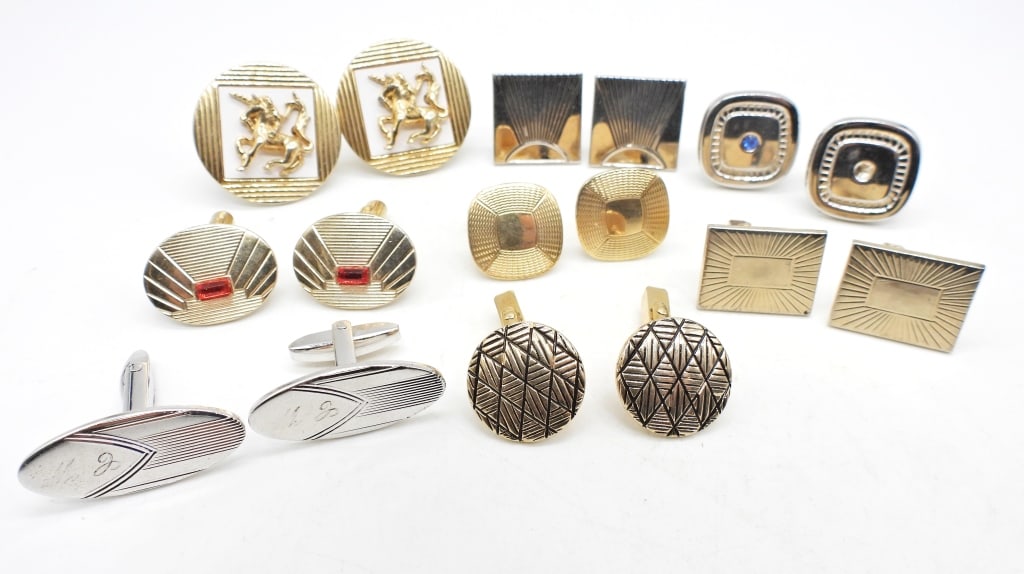 (8) MENS CUFFLINKS: GOLD AND SILVER TONE, 3 PAIRS ARE SWANK, 1 PAIR FOSTER, (1 SILVER TONE PAIR IS MISSING THE BLUE STONE IN THE MIDDLE)