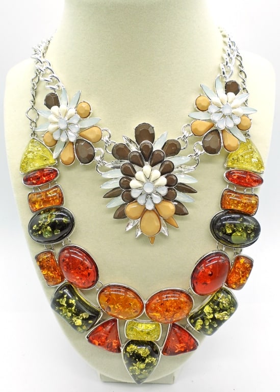 Two Statement Fashion Necklaces (1 of 3)