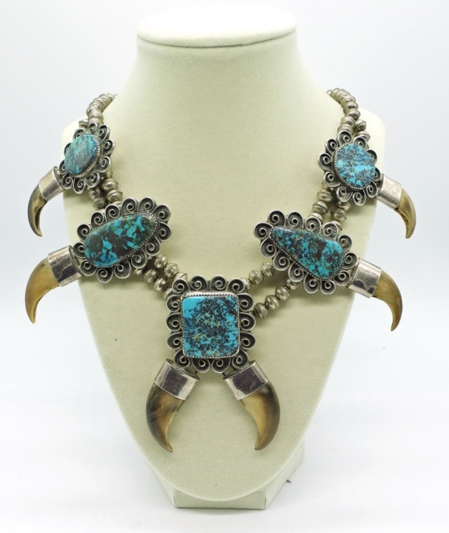 Navajo Turquoise & Bear Claw Necklace 925 (1 of 3)