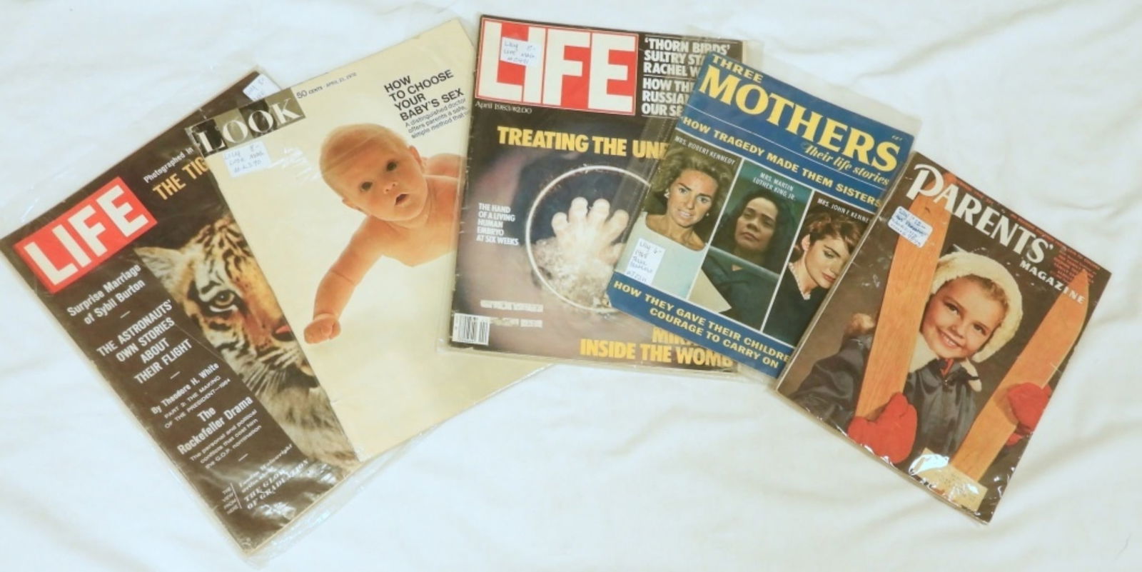 (5) VINTAGE MAGAZINE: LIFE 1965 ASTRONAUTS STORIES (1 of 1)