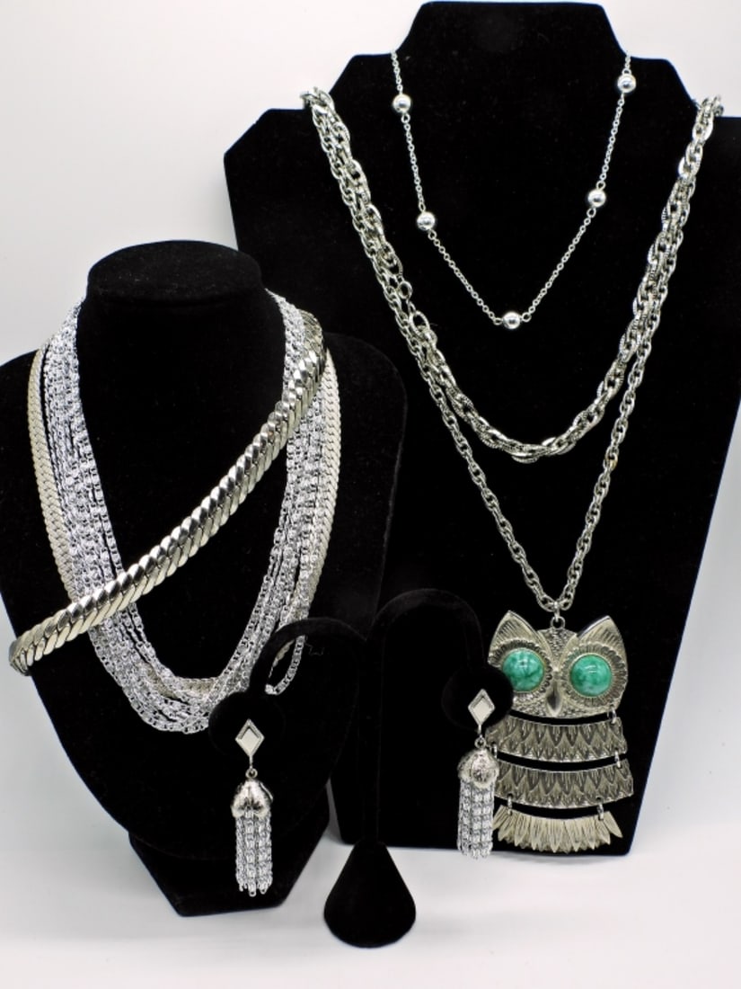 Silver tone Necklaces &  1 Pair Earrings (1 of 4)