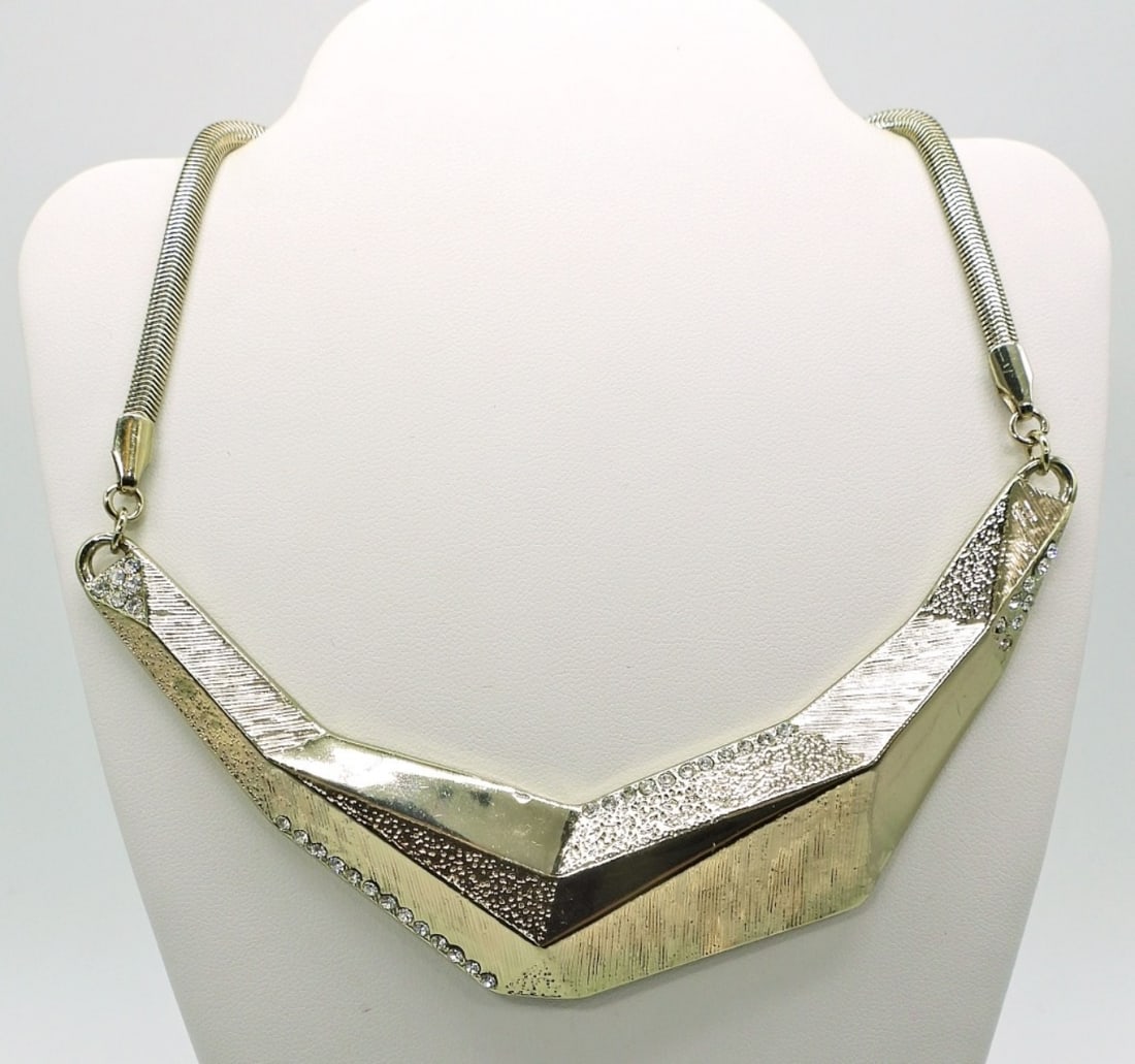 Vintage Chunky Gold Tone Necklace (1 of 3)