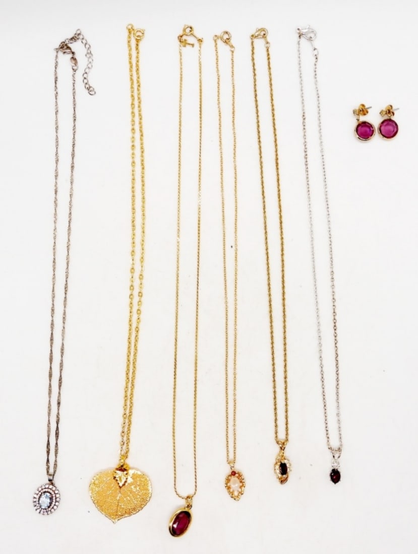 (6) NECKLACES (1) PAIR MATCHING EARRINGS (1 of 2)