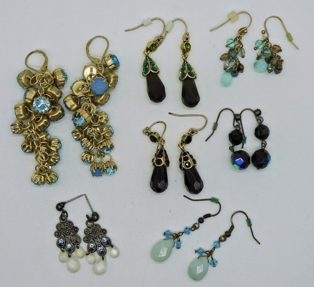 Classy and Fun Pierced Earrings - 7 Pair (1 of 4)