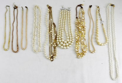 (10) VINTAGE FAUX PEARL BEADED NECKLACES