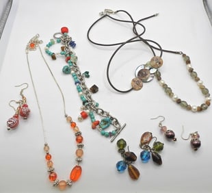 EARTHY TONE JEWELRY LOT - (3) NECKLACES