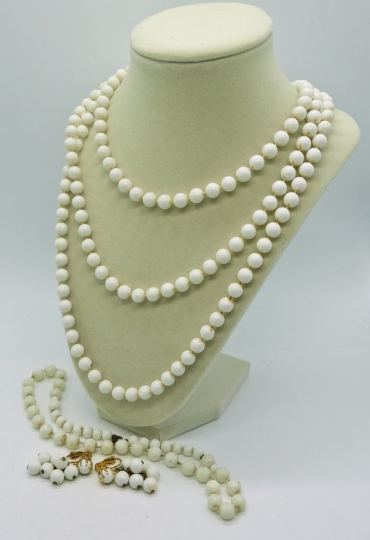 Vintage White Beaded Necklace Earring Set (1 of 3)