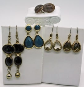 5 Pair of Pierced Fashion Earrings