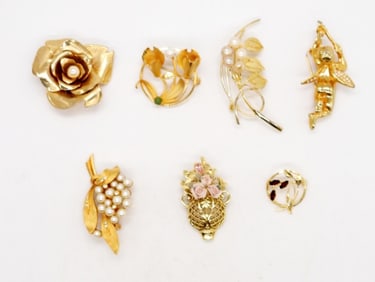 (7) GOLD TONE FAUX PEARL BROOCH PINS