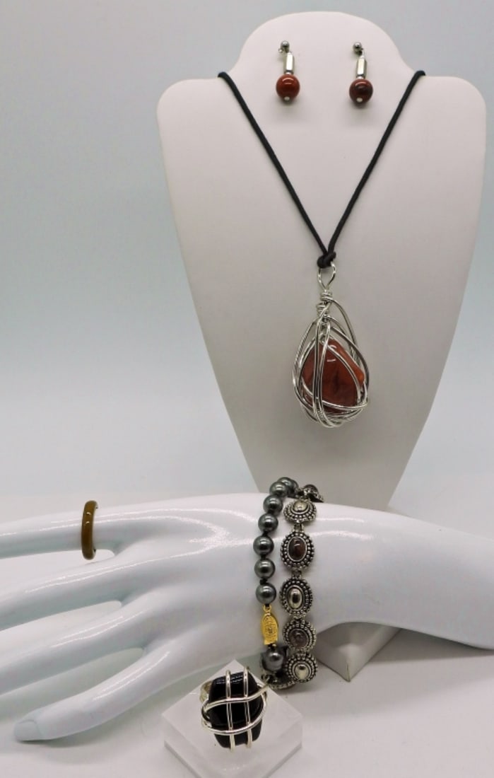 Wire Wrapped Gemstone Jewelry Lot (1 of 3)
