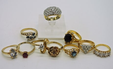 10 Gold Tone Fashion Rings